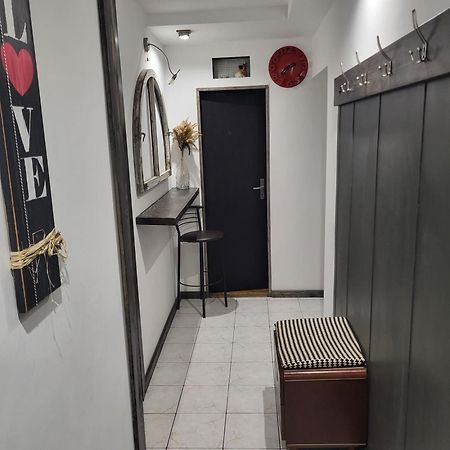 Новая Квартира Užhorod Exteriér fotografie